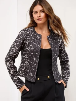 Grijs met dierenprint - - Kraagloze korte blazer*Lipsy Outlet