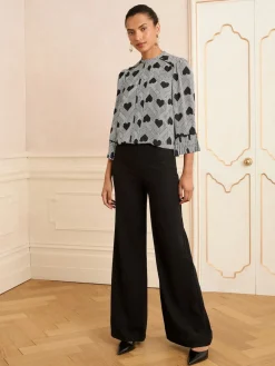 - Crew Neck Pleated Flute Sleeve Blouse*Love & Roses Best