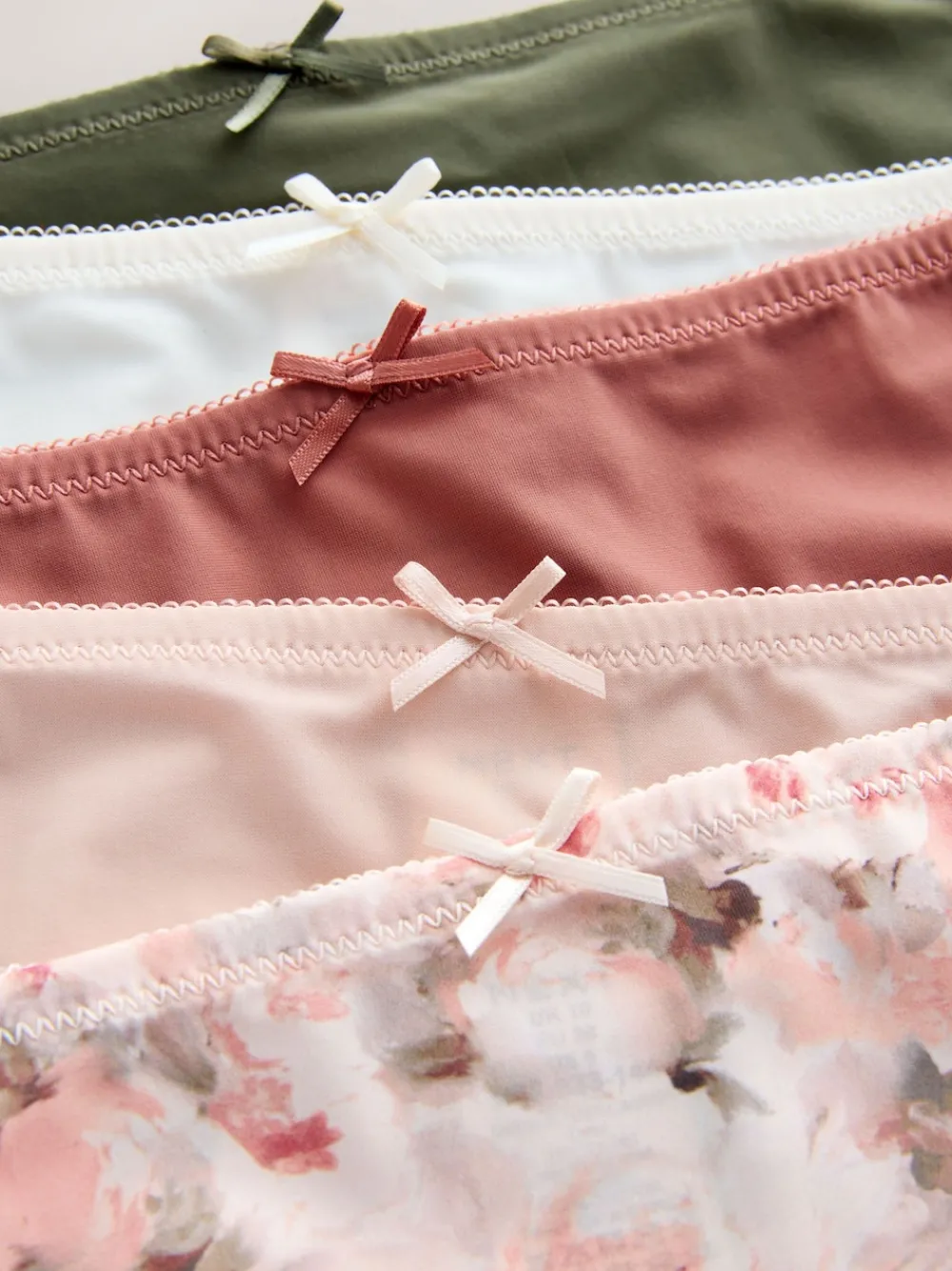 Grijs-groen - 5 Niet-aftekenende slips met kanten achterkant*Next New