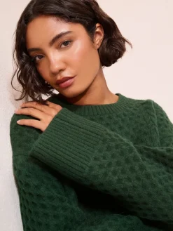 - trui met honingraatmotief*Friends Like These Clearance