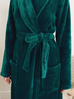 - Super Luxe Shawl Maxi Robe*Long Tall Sally Sale