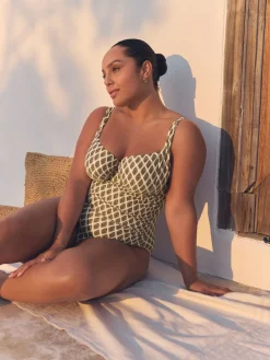 - F-K ondersteunend badpak met beugel*Next