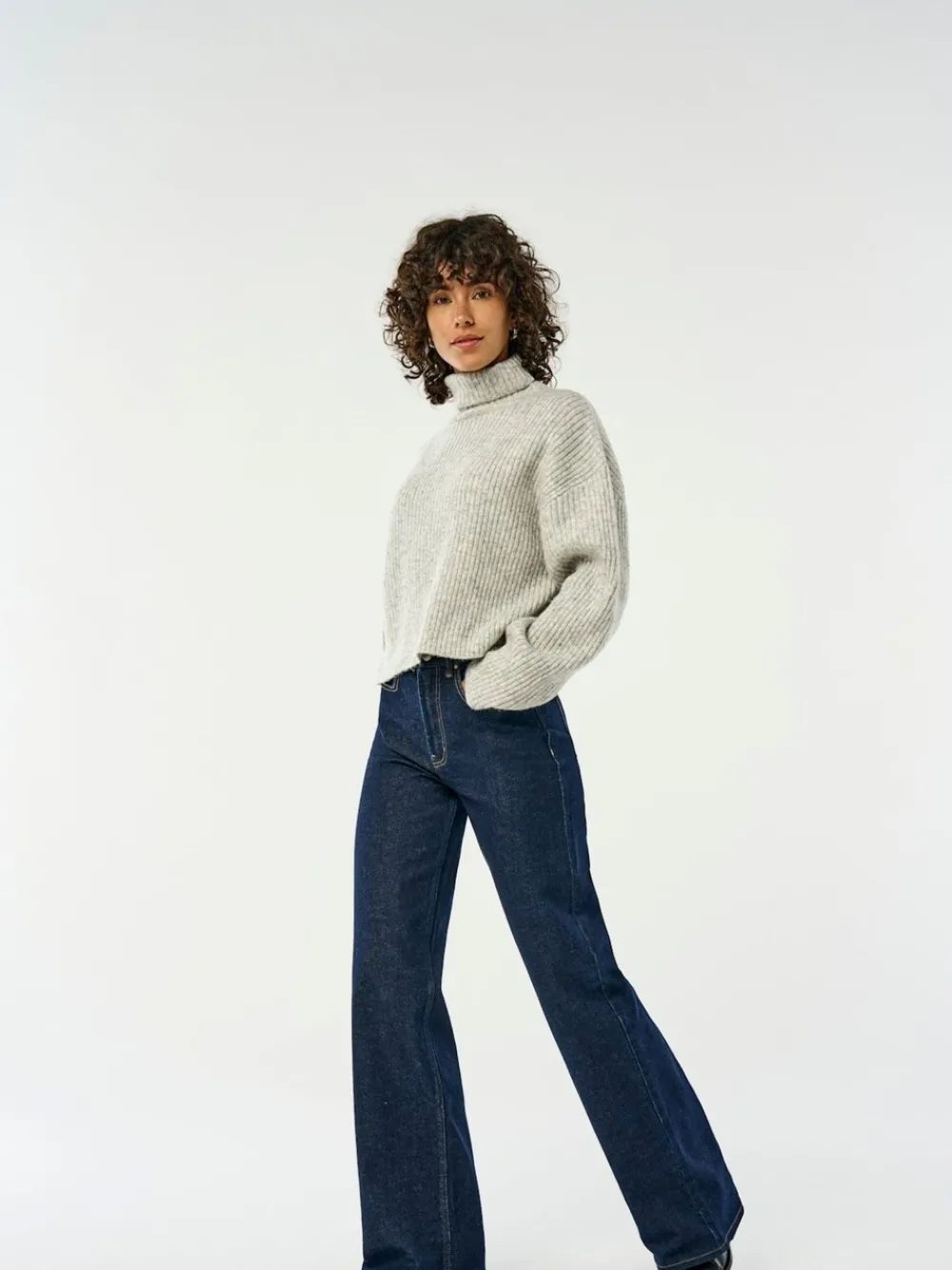 - - Jeans met hoge taille en wijde pijpen van 100% katoen*ONLY Hot