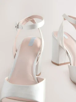 - Forever Comfort® bruidssandalen met ronde neus en blokhak*Next Online