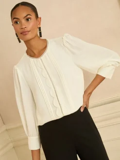 - 3/4 Sleeve Scallop Detail Blouse*Love & Roses New
