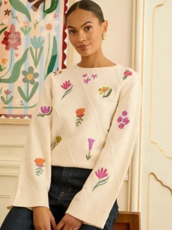 - Embroidered Detail Knitted Jumper*Love & Roses Discount