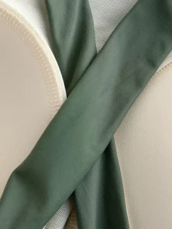 - Hoogsluitende halterbadpak met buikcorrectie*Next Clearance