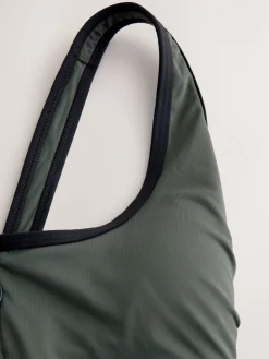 - Badpak met buikcorrectie en ritssluiting*Next