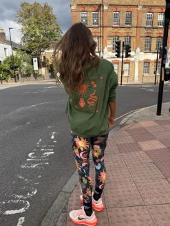 Kakigroen - Embroidered Sweatshirt*Never Fully Dressed Best