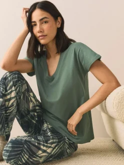 - Pyjama met korte mouwen*Next Outlet