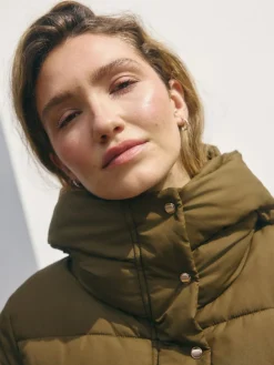 Kakigroen - Regenbestendige gewatteerde lange jas met capuchon*Next Discount