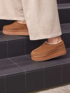 Kastanjebruin - Leather Cosy Borg Lined Slip-On Shoes*Next Clearance