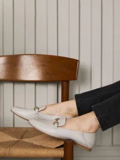 - Camille loafers van leer*Mint Velvet Outlet