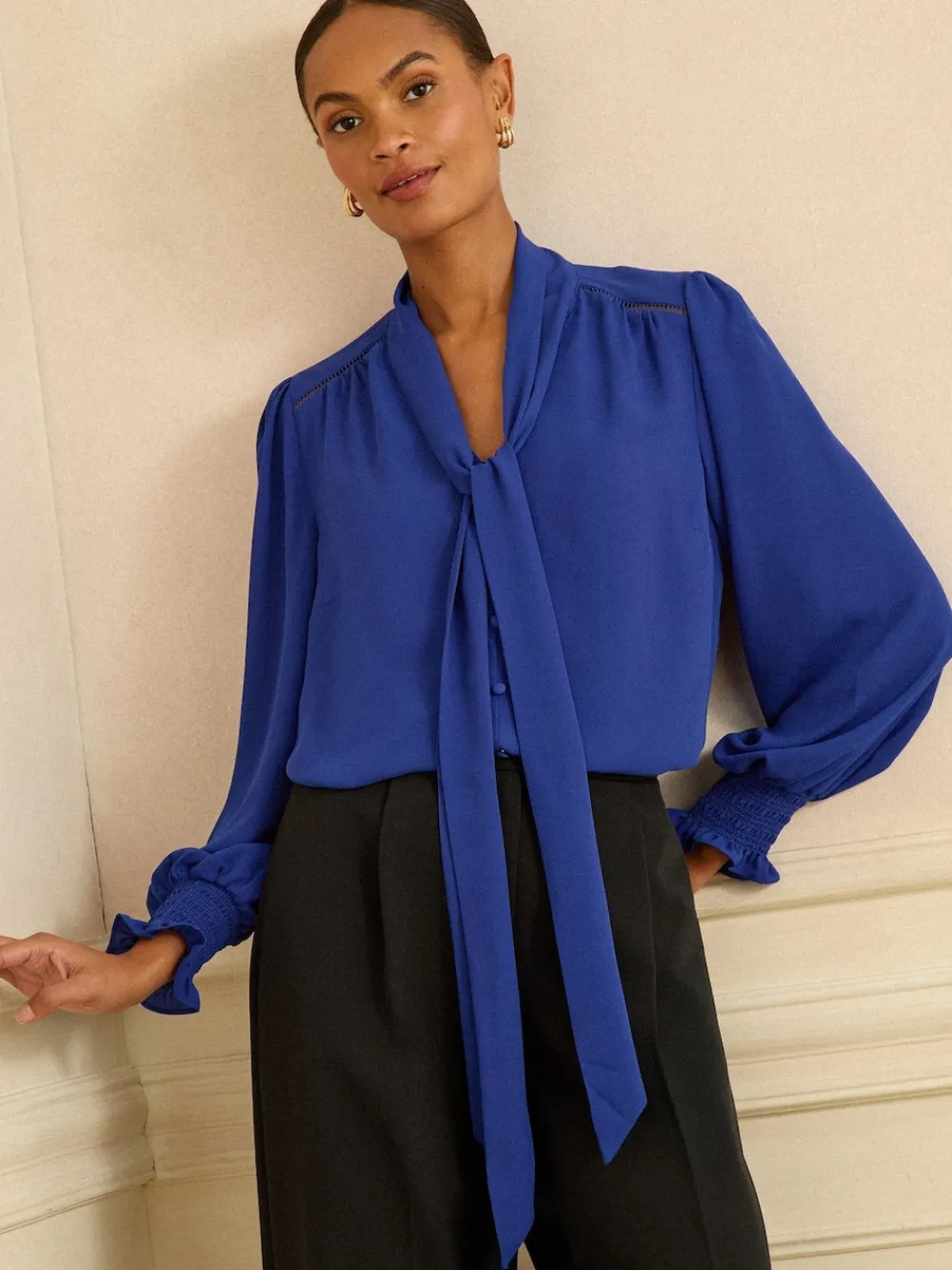 - blouse met lange mouwen en striksluiting*Love & Roses Clearance