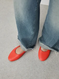 - Ballerina's*Next New