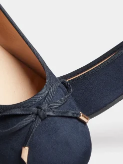 Lange Sally ballerina-imitatiesuèdeachtige pumps met wijde pasvorm*Long Tall Sally Clearance