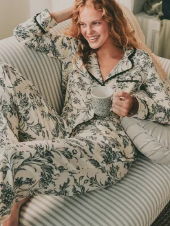 viscose pyjama met knopen*Laura Ashley Sale