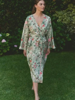 Viscose Robe*Laura Ashley Sale