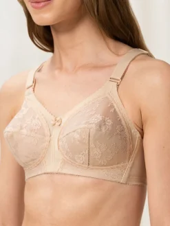 - - Doreen - Beugelloze beha*Triumph New