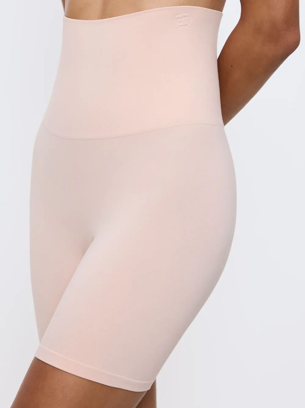 - Soft Sculpt Panty*Triumph New