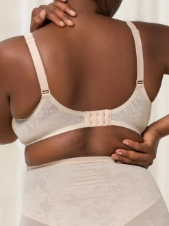 - Wild Sensation minimiser-beha*Triumph Online