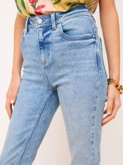 - Superzachte slim-fit jeans*Next New