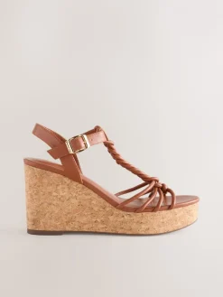 - Forever Comfort® - Gevlochten sandalen met bandjes en sleehak*Next Best