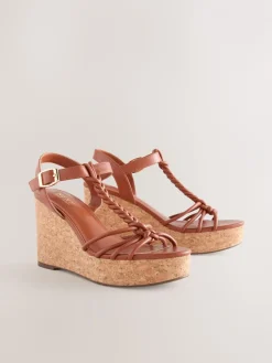 - Forever Comfort® - Gevlochten sandalen met bandjes en sleehak*Next Best