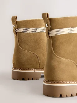 Lichtbruin - Forever Comfort® veterlaarzen met imitatiebontvoering*Next