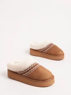 - Faux Fur Cuff Embroidered Tape Nightwear Mule Slippers*Friends Like These New