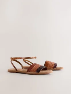 - Geweven platte sandalen*Next Online