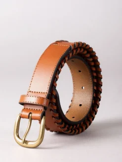 - Wray leren riem met decoratieve stikselrand*Lakeland Leather Sale