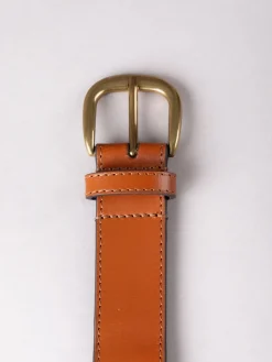 - Wray leren riem met decoratieve stikselrand*Lakeland Leather Sale