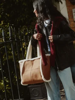 Lichtbruin - PU Borg Tote Bag*Next