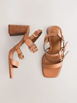 - Sandalen met blokhak, bandjes en gesp*Next Outlet