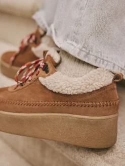 Lichtbruin - Signature Premium Leather Hiker Wedge Trainers*Next Hot