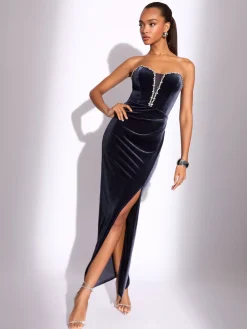 - Fluwelen bandeau-maxi-jurk met kristallen versierde rand*Lipsy Online