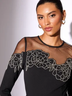 - Versierde mini-skaterjurk met bloemenprint en lange mouwen*Lipsy Hot