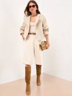 Geborsteld, getextureerd kort swingjack met open rug*Lipsy Outlet