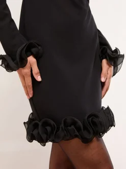 mini-jurk met lange mouwen, ruches en vierkante hals*Lipsy Best