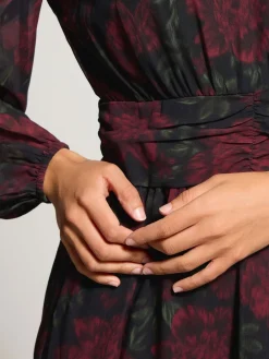 - Lange jurk met bloemenprint*Long Tall Sally Clearance