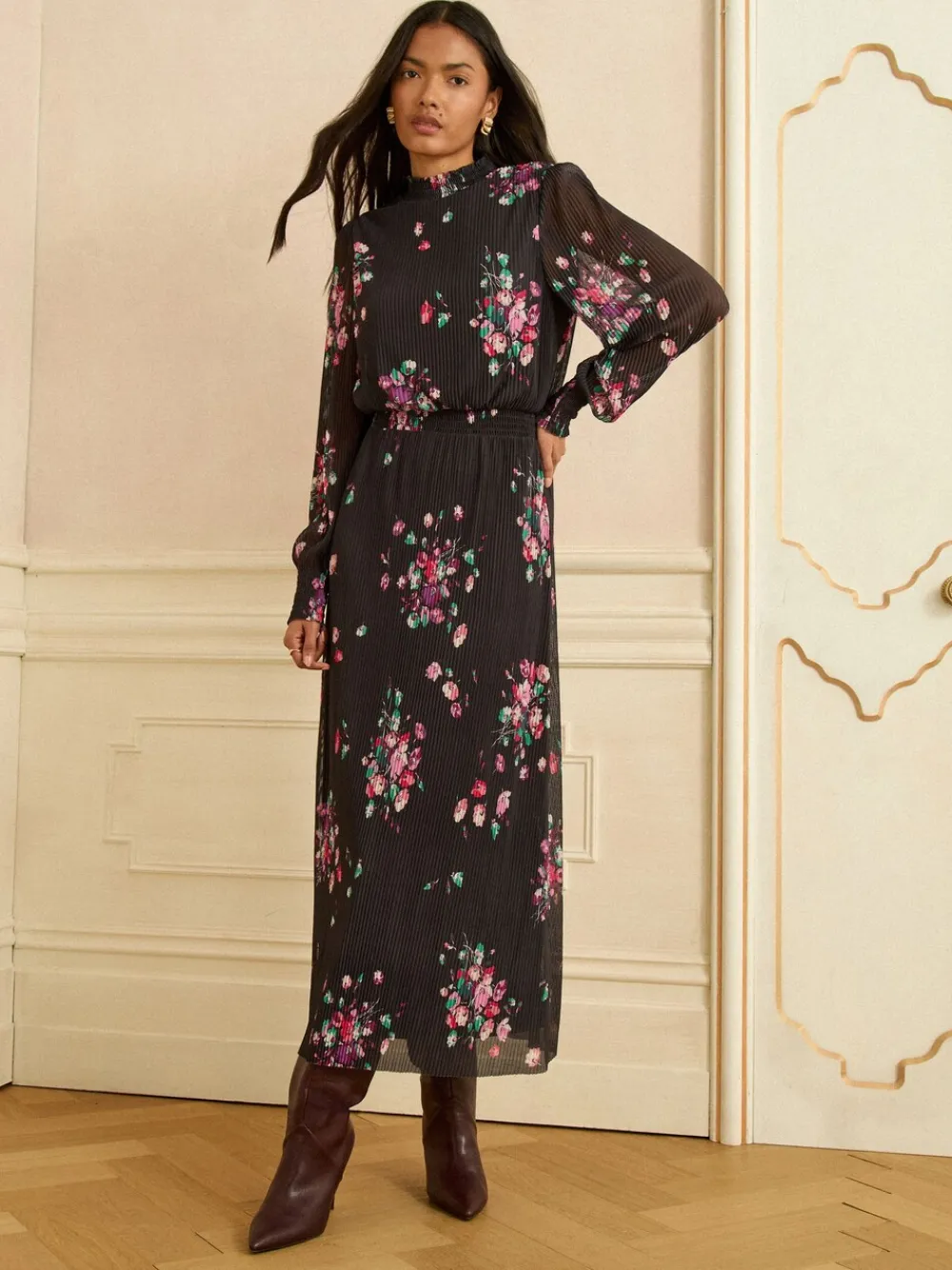 - Hoogsluitende midi-jurk van mesh met plisséplooien*Love & Roses Best