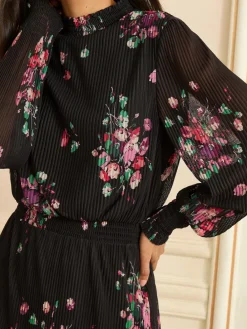 - Hoogsluitende midi-jurk van mesh met plisséplooien*Love & Roses Best