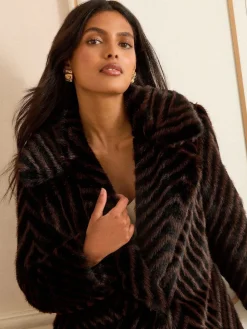 Chevron Faux Fur Coat*Love & Roses