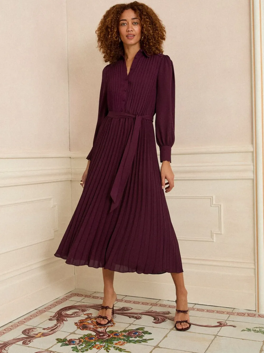 Pleated Detail Midi Dress*Love & Roses Discount