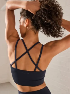 - Active sportbeha met dubbele gekruiste bandjes*Next Hot