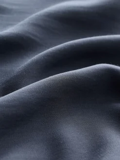 Marineblauw - Camitop met kant en smalle bandjes*Next Best