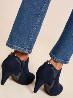 - Mid Heel Mix Material Ankle Boots*Friends Like These Best