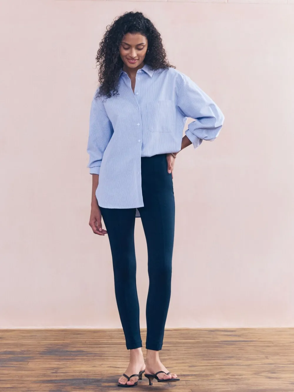 - Legging van ponte-stof*Next