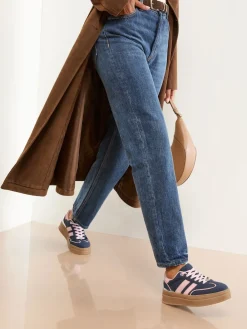 Marineblauw - Faux suède sportschoen met dikke zool*Lipsy Best